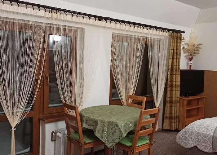 Проживание в семье Olimp I Щирк